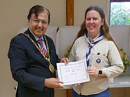 Award Silver Diploma for Children's classes to Cubs