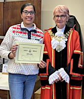 Jyothi Anandan receives Diploma for highest points in novices